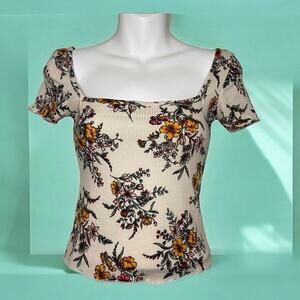 Rue21 Floral Off Shoulder Crop Top Cream Short Sleeve Smocked Blouse Size XS